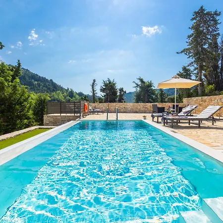 Hill View Dio Вилла Chourdatika